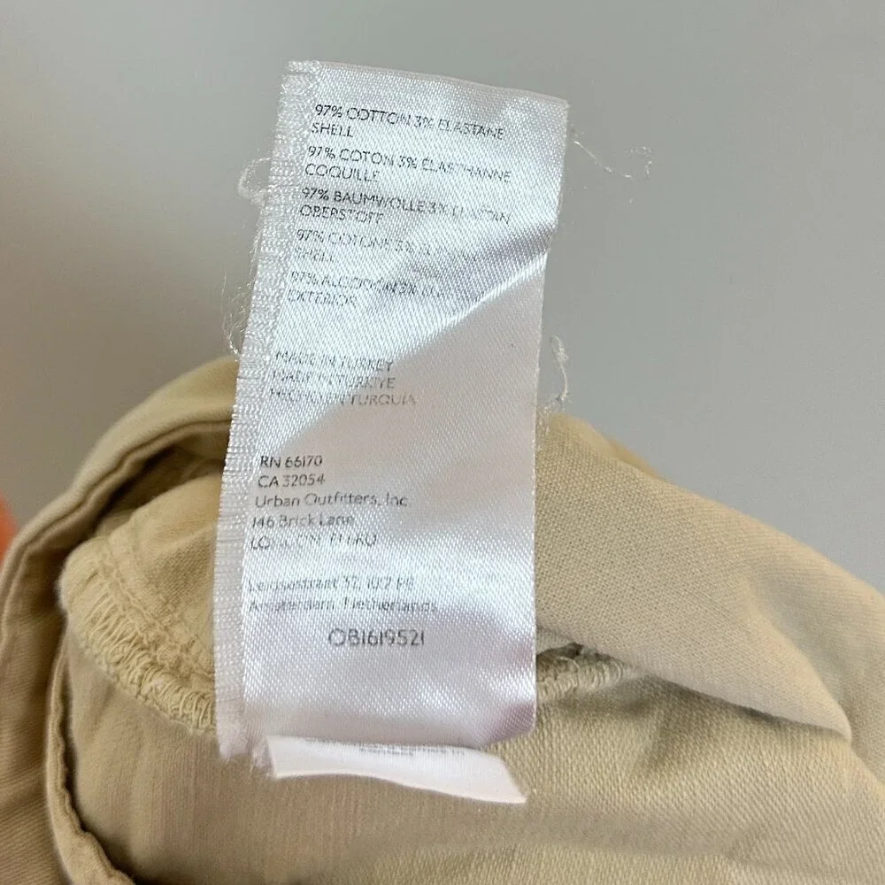 FREE PEOPLE Billie Chino Shorts in Almond Milk Size US 0